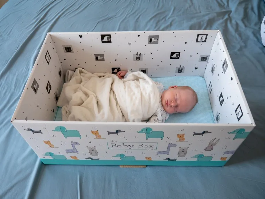 嬰兒睡眠盒子